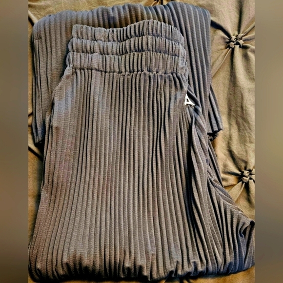 Pleated Trousers - Steel Blue - Picture 10 of 11